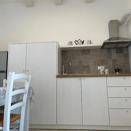 Il Solleone Charming And Apartamento *