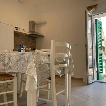 Il Solleone Charming And Apartamento