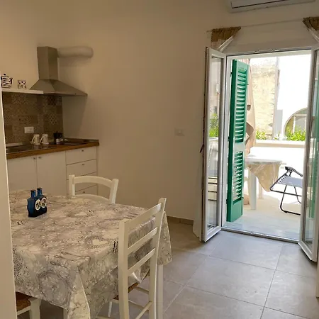 Il Solleone Charming And Apartament *